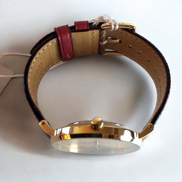 Coach Perry Brown Signature Canvas & Red Heart Watch NWT - Picture 6 of 14